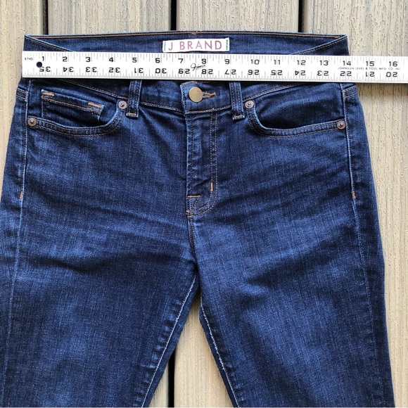 J Brand Blue Skinny Leg Jeans Classic Denim Style 811C032 Size 27 - Picture 3 of 8